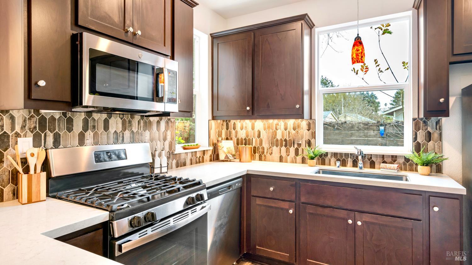 70 Birch Haven Way Santa Rosa, CA 95407 - Photo 7 of 29