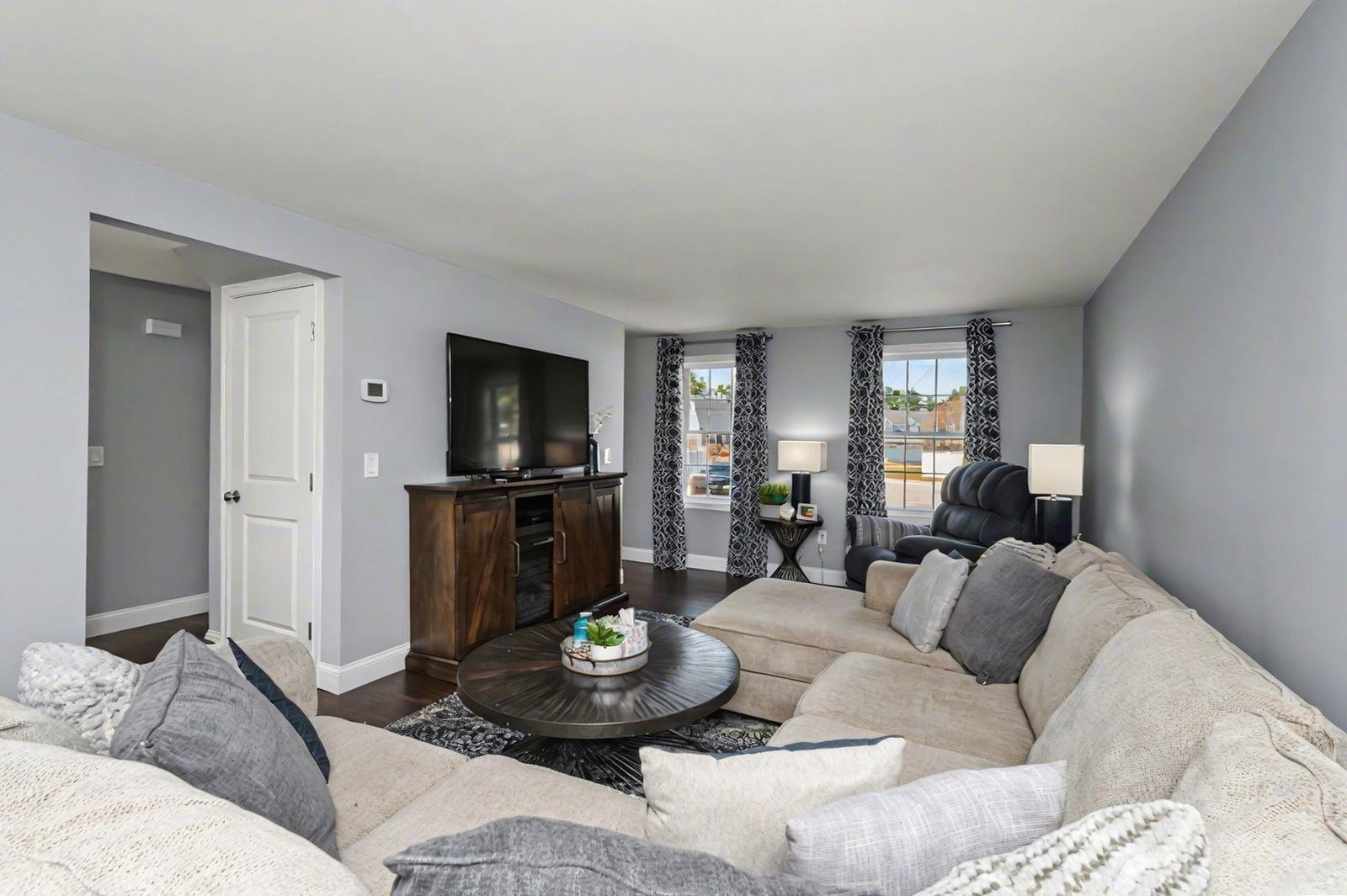 18 Brent Court Manchester, NH 03103 - Photo 12 of 36