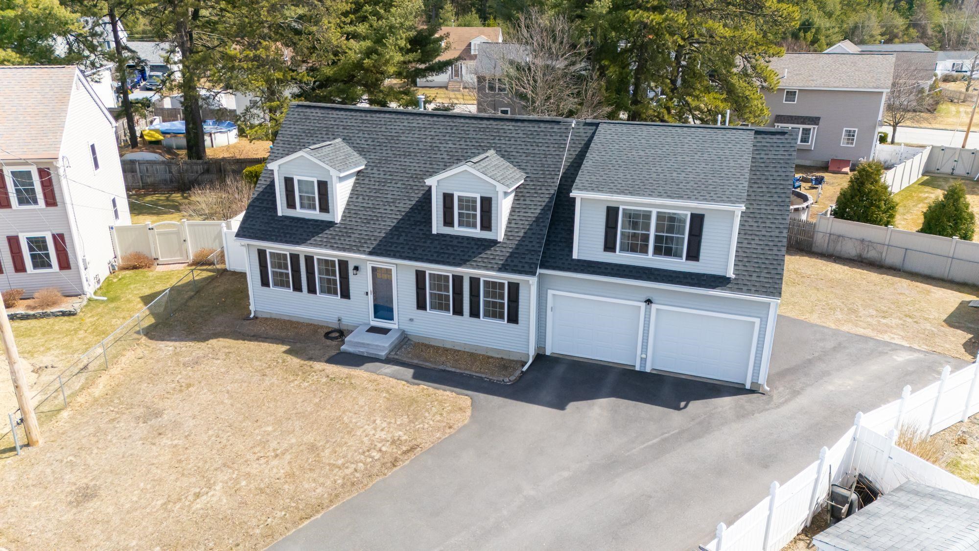 18 Brent Court Manchester, NH 03103 - Photo 2 of 36