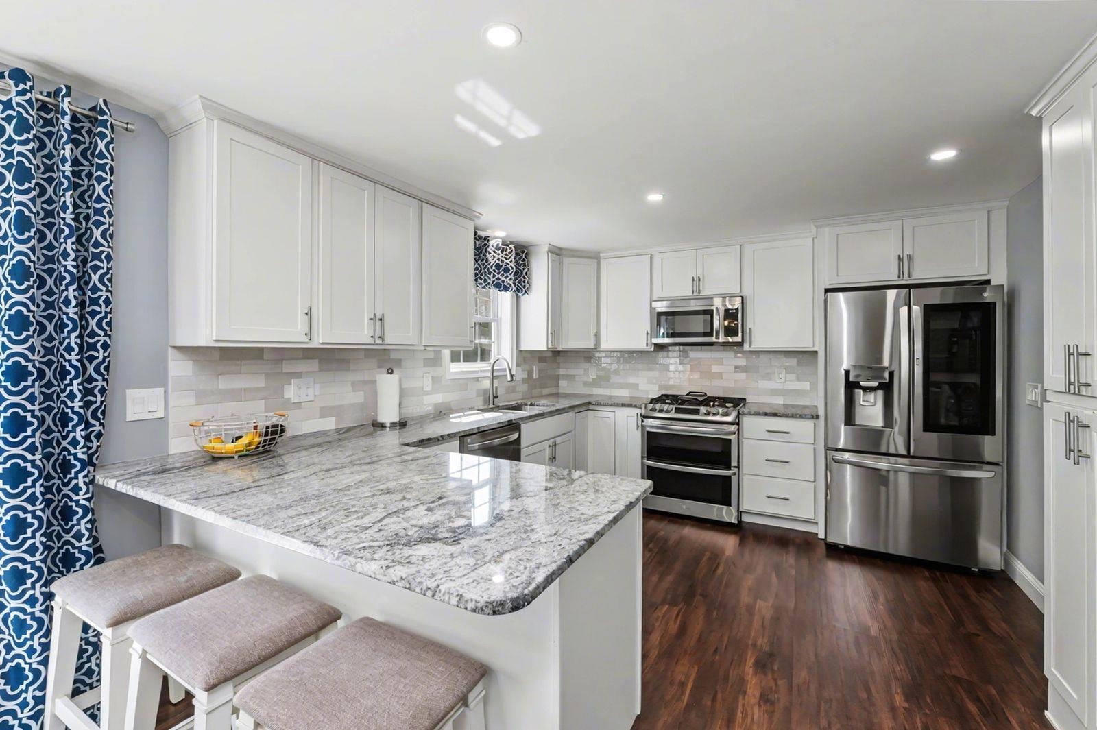 18 Brent Court Manchester, NH 03103 - Photo 7 of 36