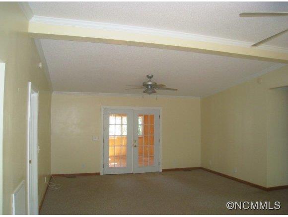 556 Hooker Road Tryon, NC 28782 - Photo 3 of 22