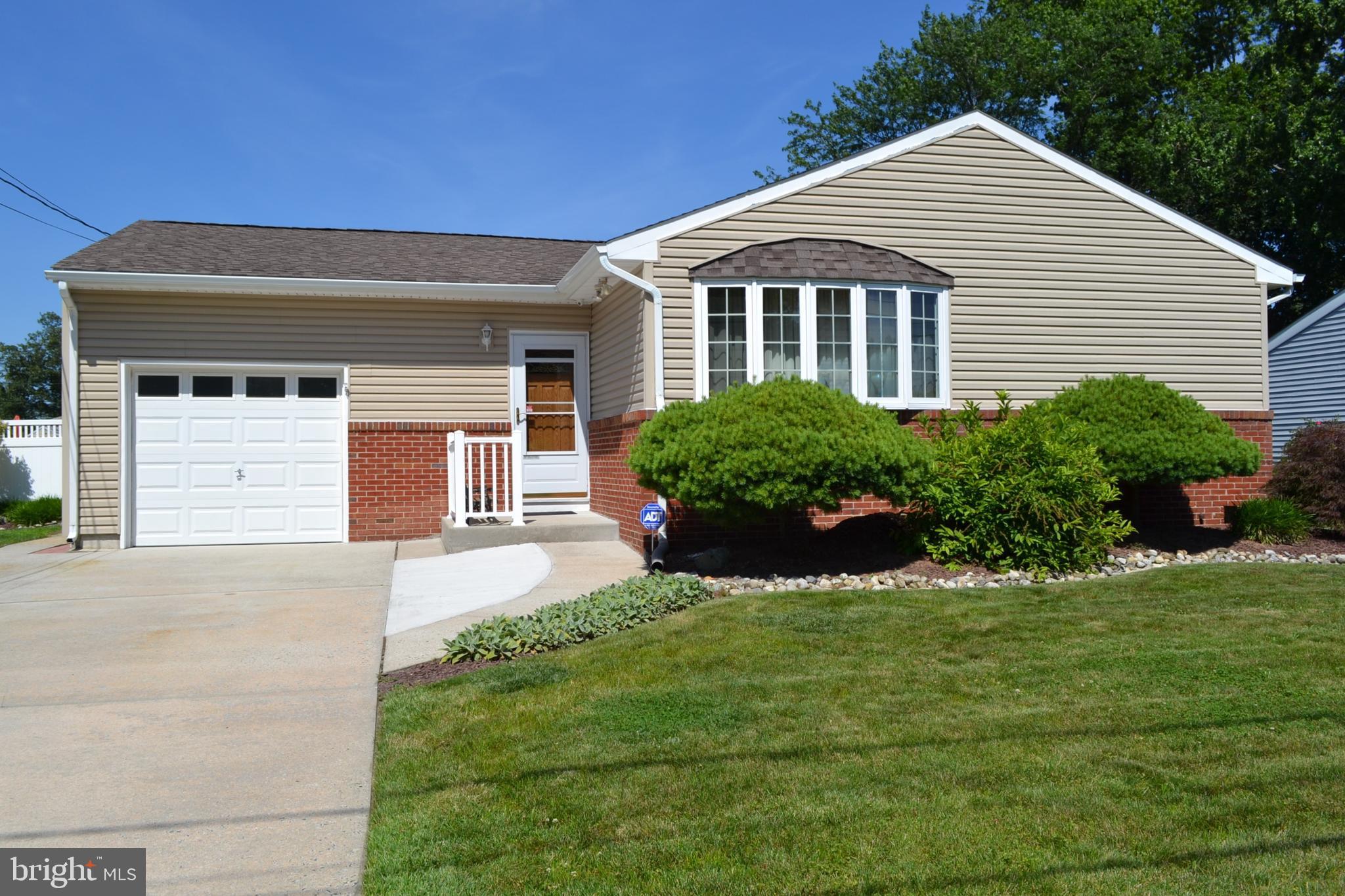 14 Mill Bend Road Hamilton, NJ 08690 - Photo 1 of 26 Welcome to 14 Mill Bend Road!