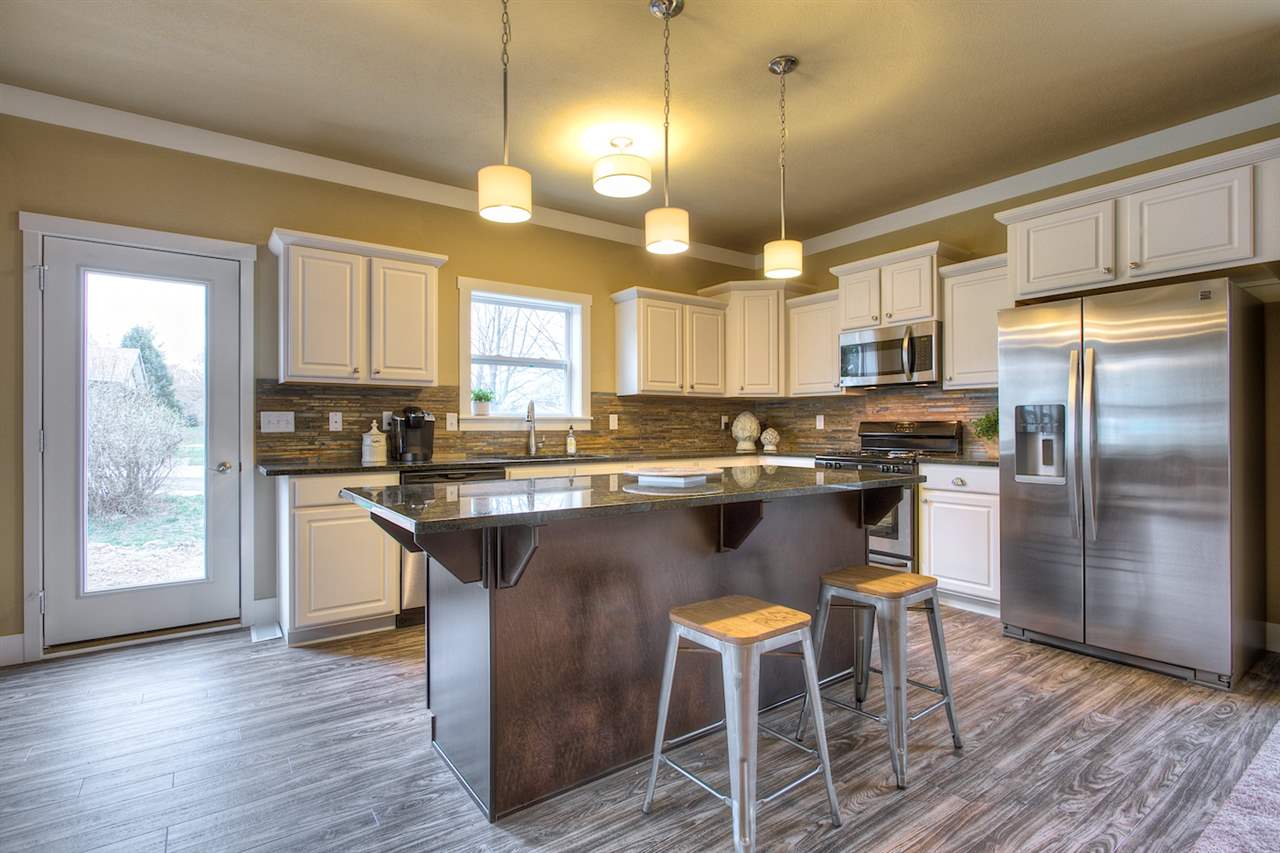 55452 Osborne Road Elkhart, IN 46514 - Photo 4 of 20 Gallery Image 4