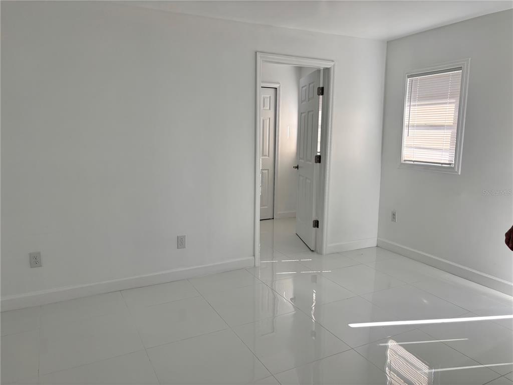 124 Coronado Road, Unit B DeBary, FL 32713 - Photo 4 of 18 a view of small space