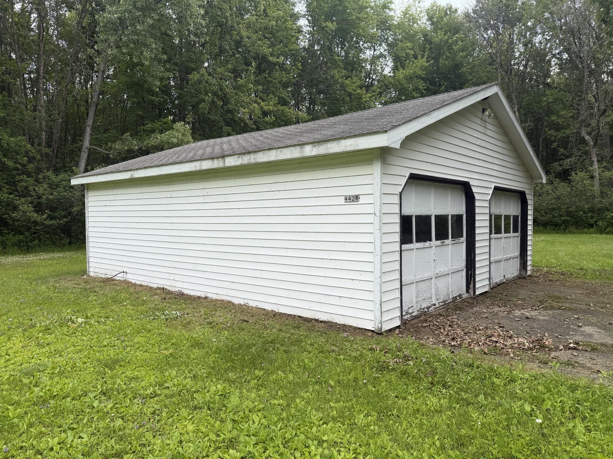 4428 Old 41 Road Oconto, WI 54153 - Photo 7 of 17