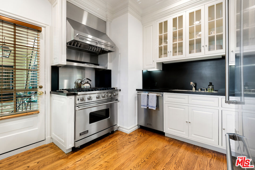 175 South Rodeo Drive Beverly Hills, CA 90212 - Photo 11 of 26