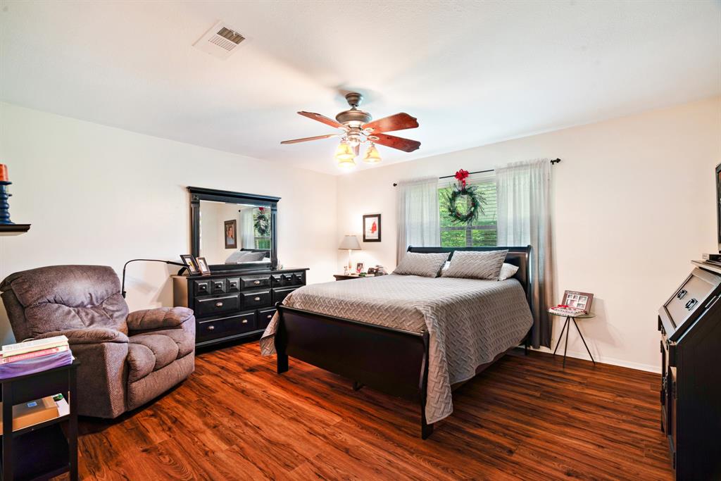 325 Key West Road Reno, TX 75462 - Photo 7 of 18