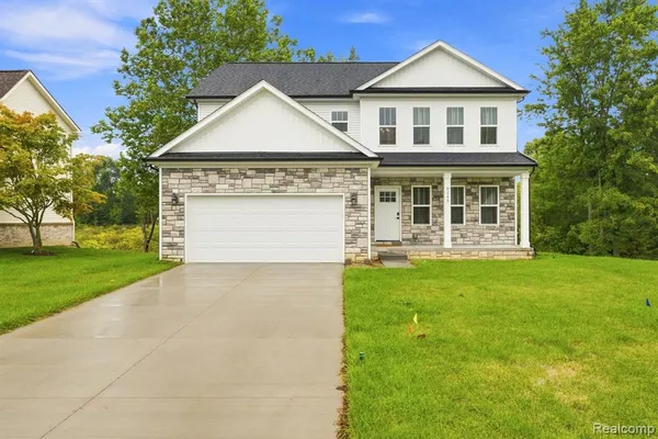 $2,695 | 6149 Woodridge Lane, Grand Blanc, MI 48439