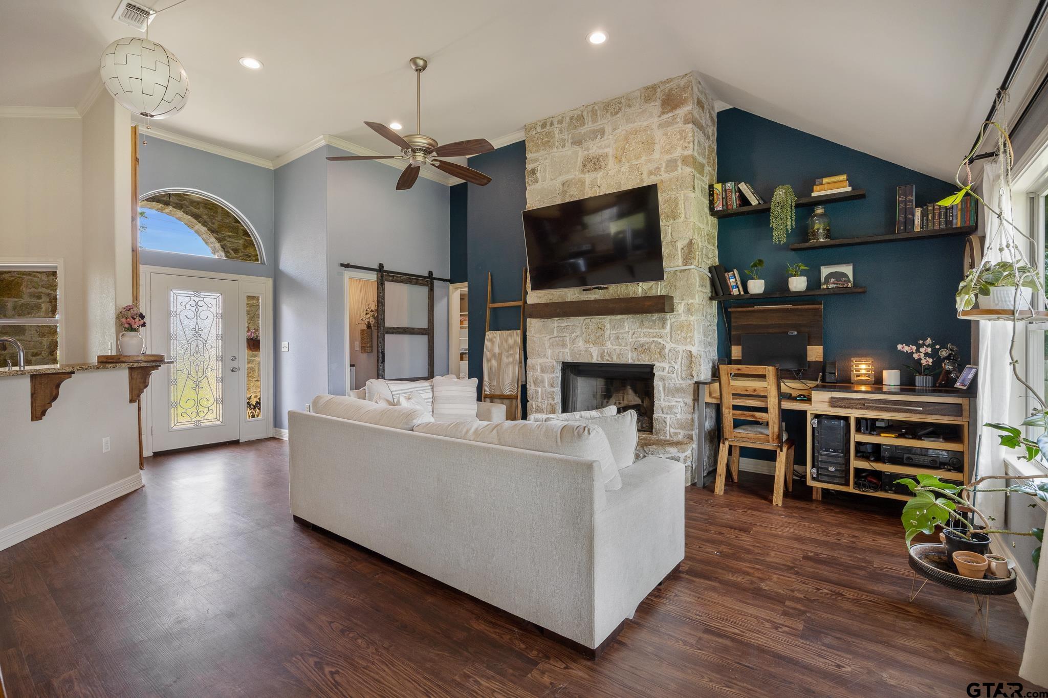 565 County Road 182 Overton, TX 75684 - Photo 4 of 33