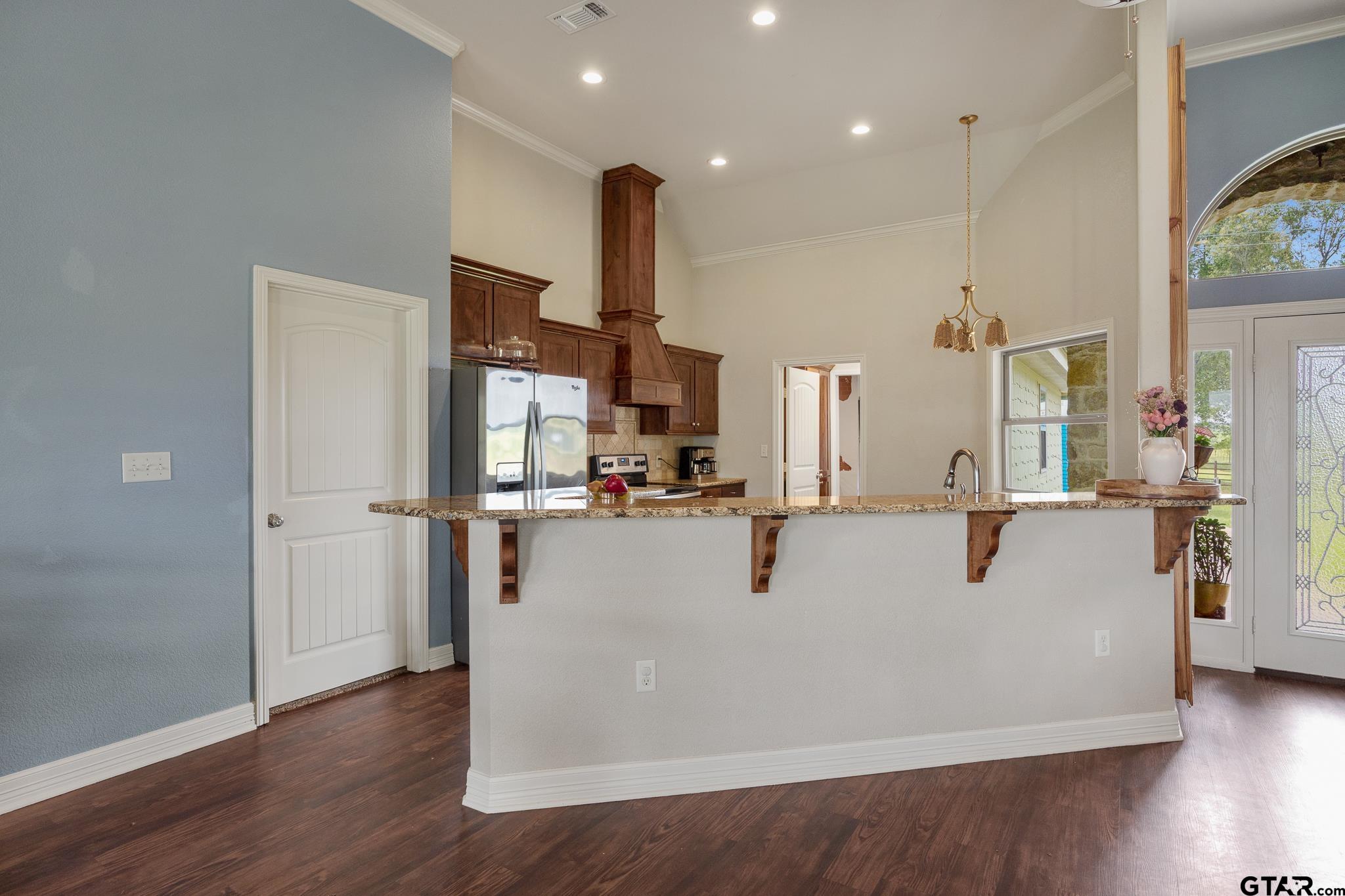 565 County Road 182 Overton, TX 75684 - Photo 6 of 33