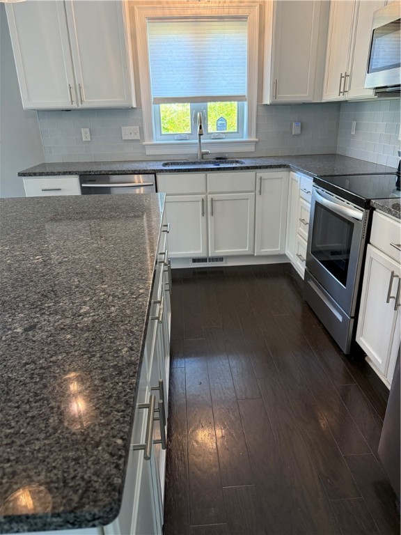 80 Conley Avenue, Unit 2 Cranston, RI 02921 - Photo 17 of 33