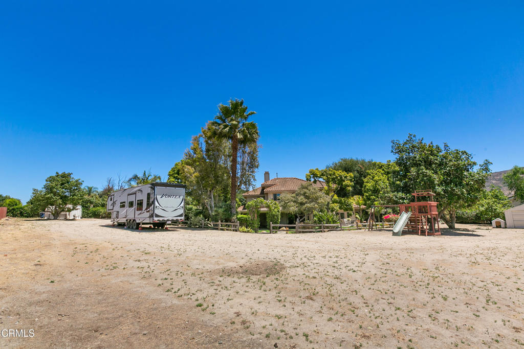 10539 Chippenham Road Camarillo, CA 93012 - Photo 70 of 74