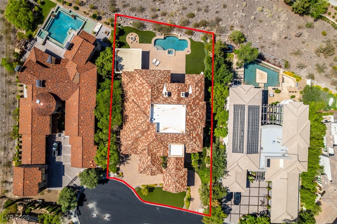 4 Awbrey Court Henderson, NV 89052 - Photo 68 of 72 Aerial overview of property's location with property parcel outlined