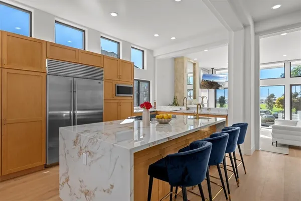 $25,000 | 6730 Esplanade, Playa del Rey, CA 90293