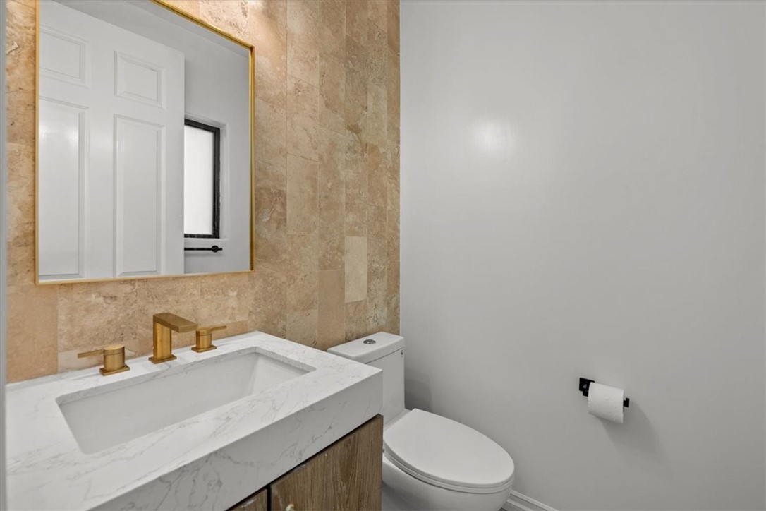 6730 Esplanade Playa del Rey, CA 90293 - Photo 30 of 41