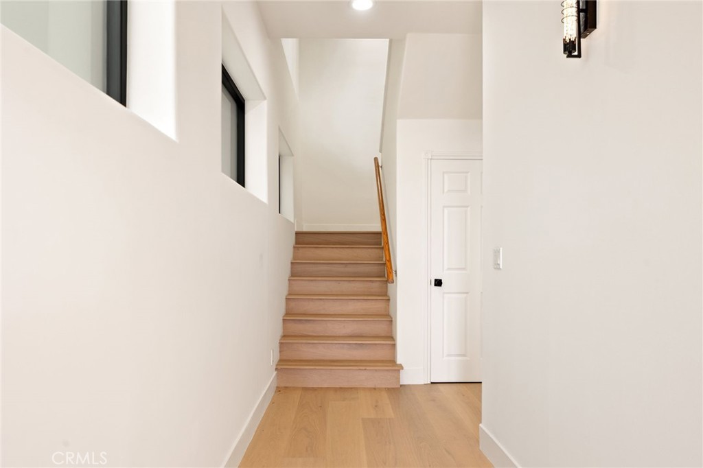 6730 Esplanade Playa del Rey, CA 90293 - Photo 3 of 41