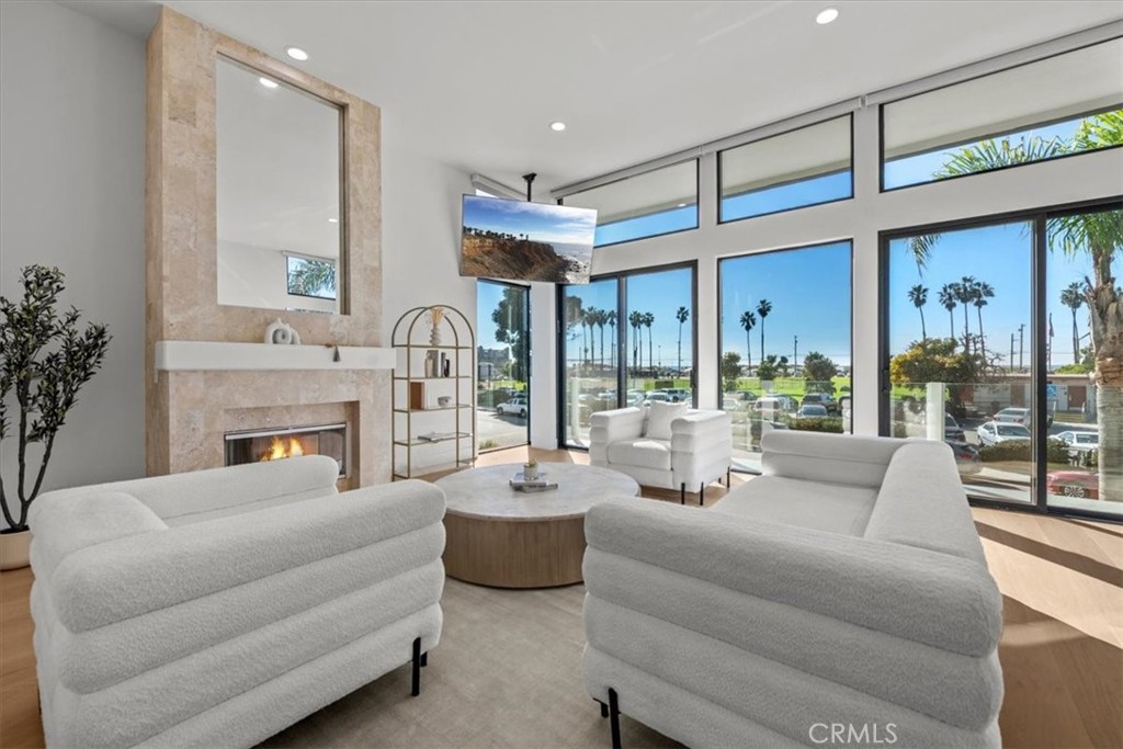 6730 Esplanade Playa del Rey, CA 90293 - Photo 4 of 41