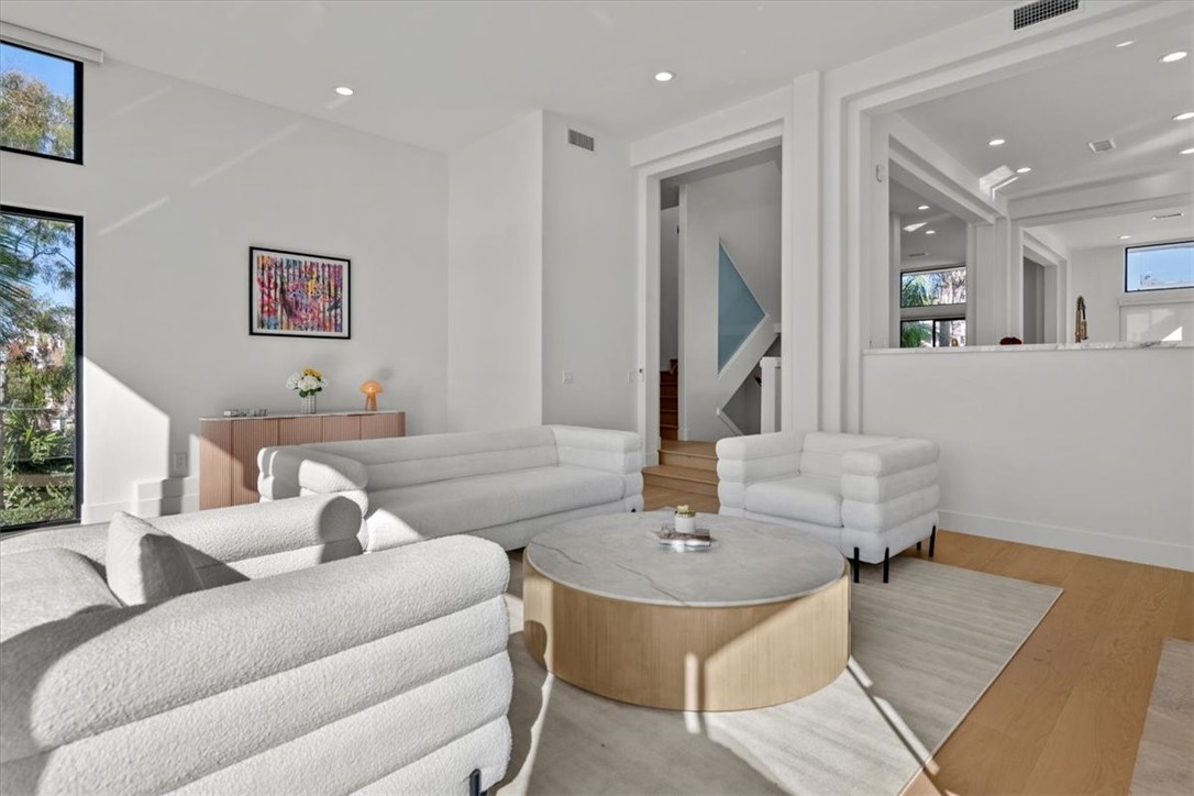 6730 Esplanade Playa del Rey, CA 90293 - Photo 6 of 41