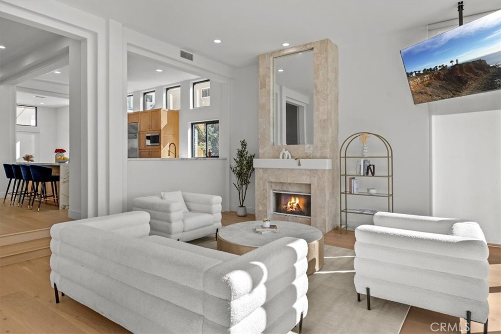 6730 Esplanade Playa del Rey, CA 90293 - Photo 7 of 41