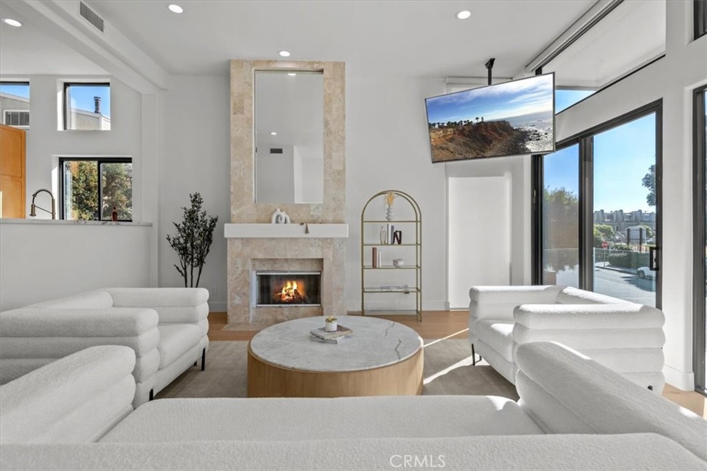 6730 Esplanade Playa del Rey, CA 90293 - Photo 8 of 41