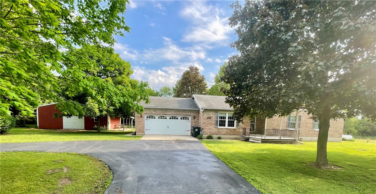 11794 Putnam Road Englewood, OH 45322 - Photo 4 of 57
