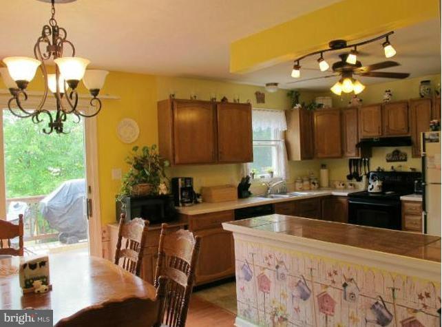 224 Killdeer Road Stephens City, VA 22655 - Photo 18 of 22 Kitchen/Dining Open Floor Plan