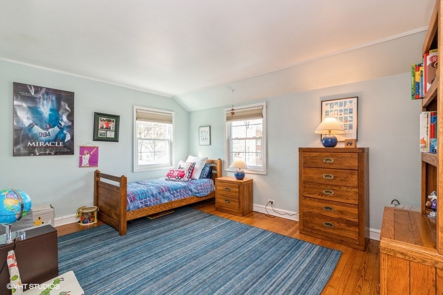 9239 Harding Avenue Evanston, IL 60203 - Photo 18 of 36