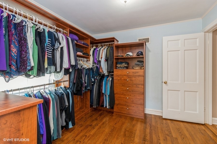 9239 Harding Avenue Evanston, IL 60203 - Photo 22 of 36