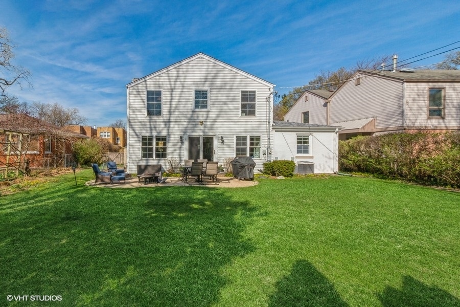 9239 Harding Avenue Evanston, IL 60203 - Photo 30 of 36
