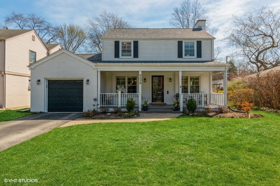 9239 Harding Avenue Evanston, IL 60203 - Photo 3 of 36