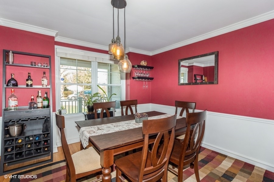9239 Harding Avenue Evanston, IL 60203 - Photo 10 of 36