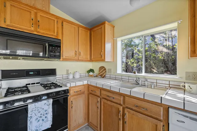 a view of an empty room and closet