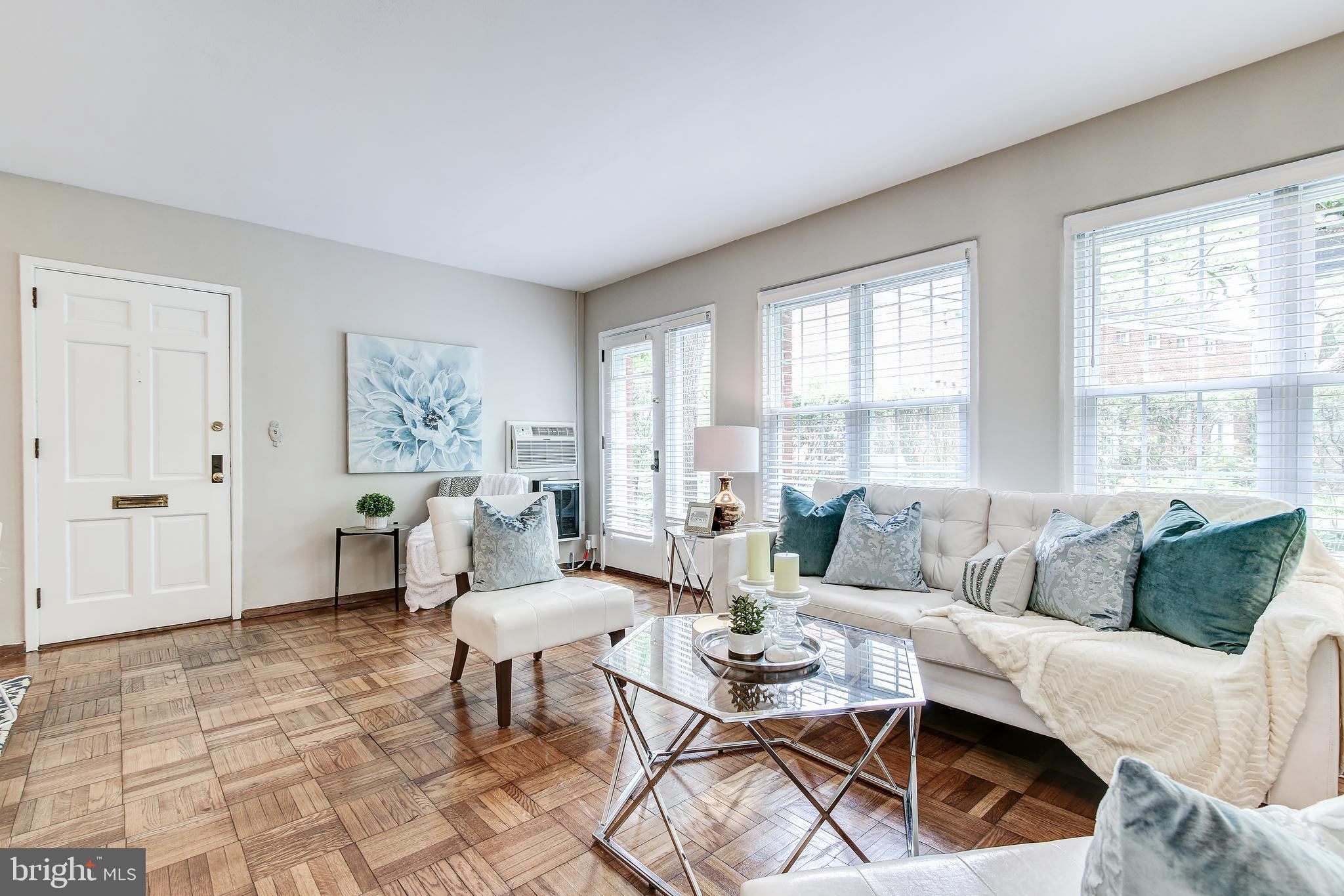 3444 Gunston Road Alexandria, VA 22302 - Photo 3 of 30
