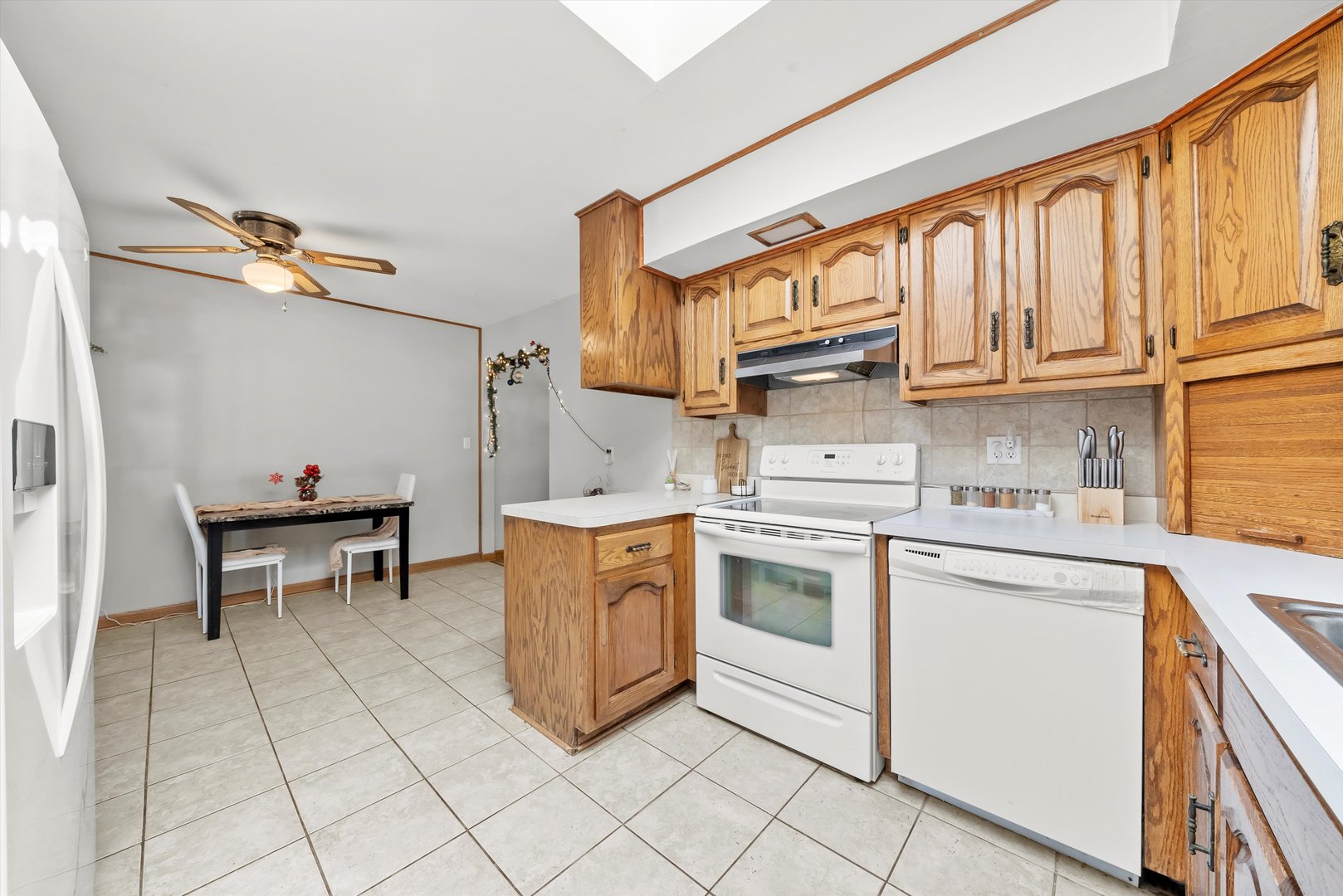 806 Adrian Street Yorkville, IL 60560 - Photo 13 of 36