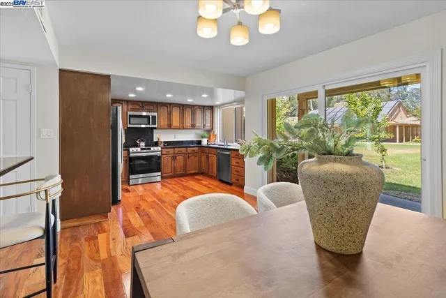 $1,998,000 | 6117 Brigantine Drive, San Jose, CA 95129