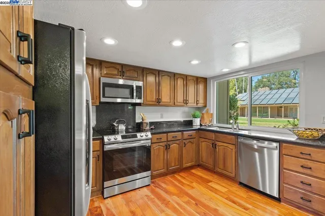 $1,998,000 | 6117 Brigantine Drive, San Jose, CA 95129