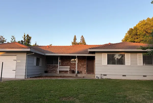 $579,000 | 4936 Brookglen Way, Carmichael, CA 95608