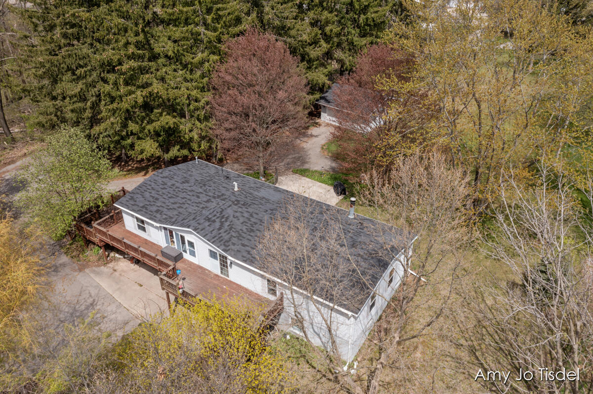 7210 Belding Road Northeast Rockford, MI 49341 - Photo 36 of 41 IMG_1040