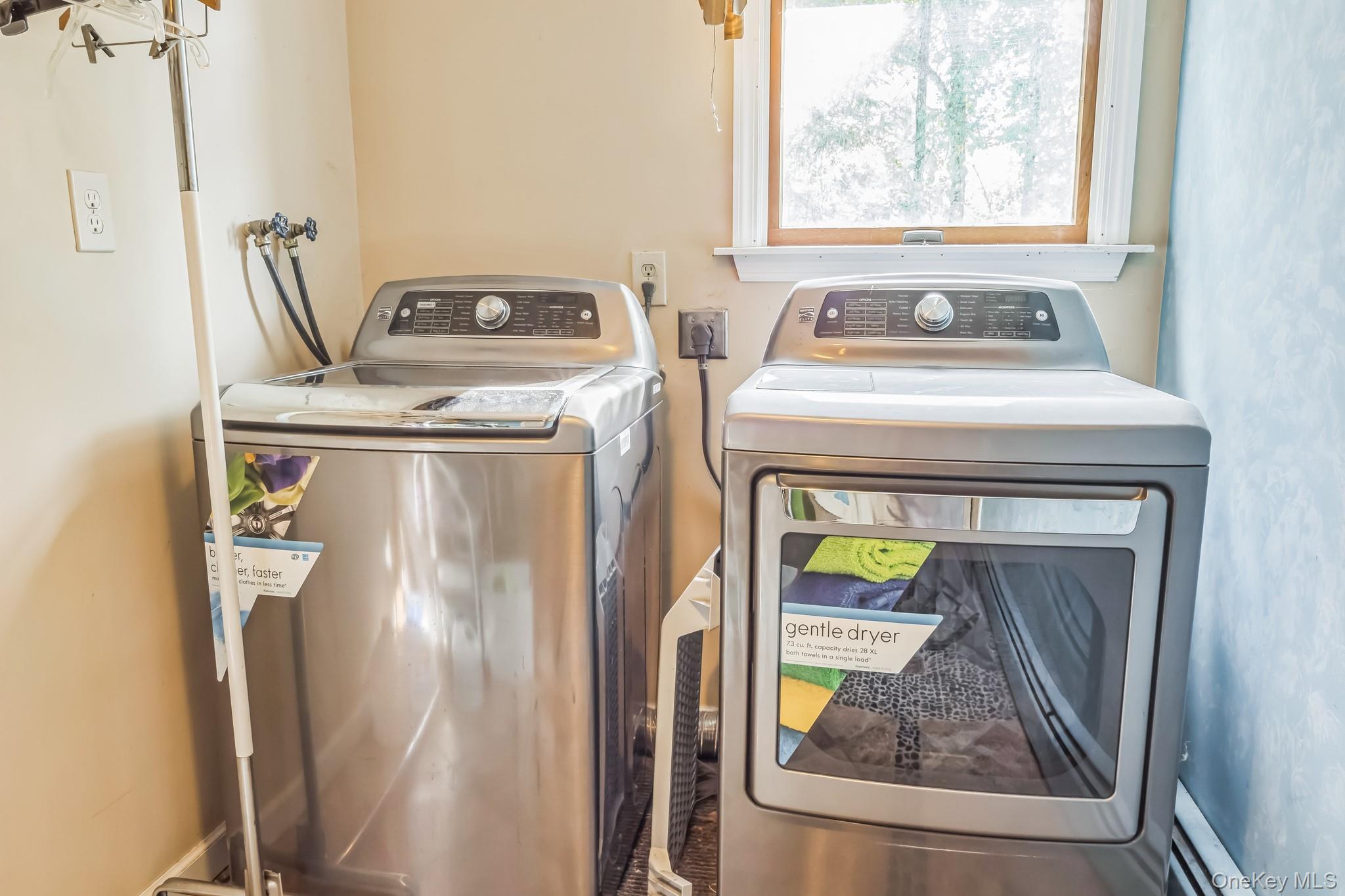 24 New Road Milton, NY 12547 - Photo 28 of 30 a utility room with dryer and washer