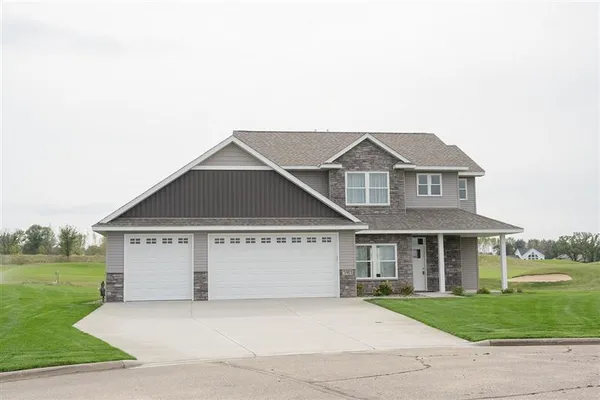 $549,900 | 5913 Rub-Of-The-Green Street, St. Cloud, MN 56304