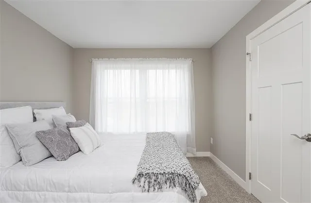 $549,900 | 5913 Rub-Of-The-Green Street, St. Cloud, MN 56304