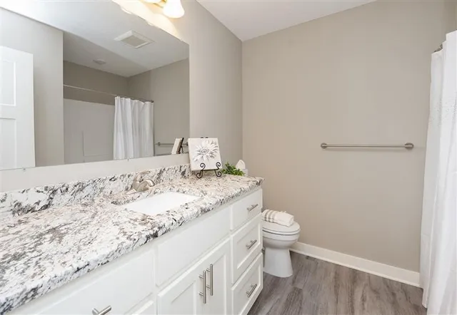 $549,900 | 5913 Rub-Of-The-Green Street, St. Cloud, MN 56304