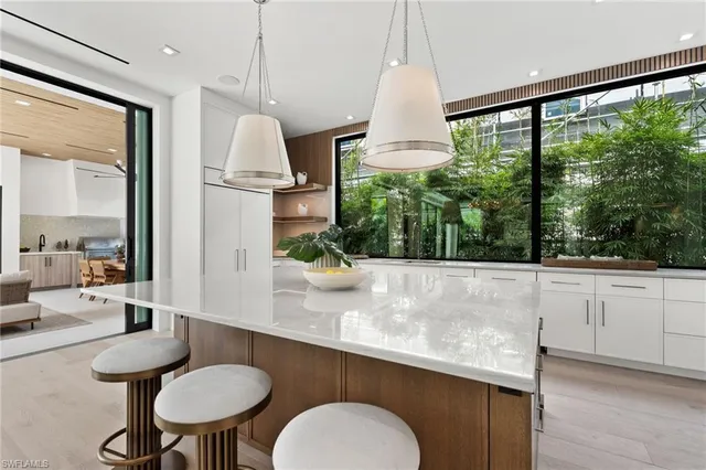 $12,900,000 | 273 10th Avenue South, Naples, FL 34102