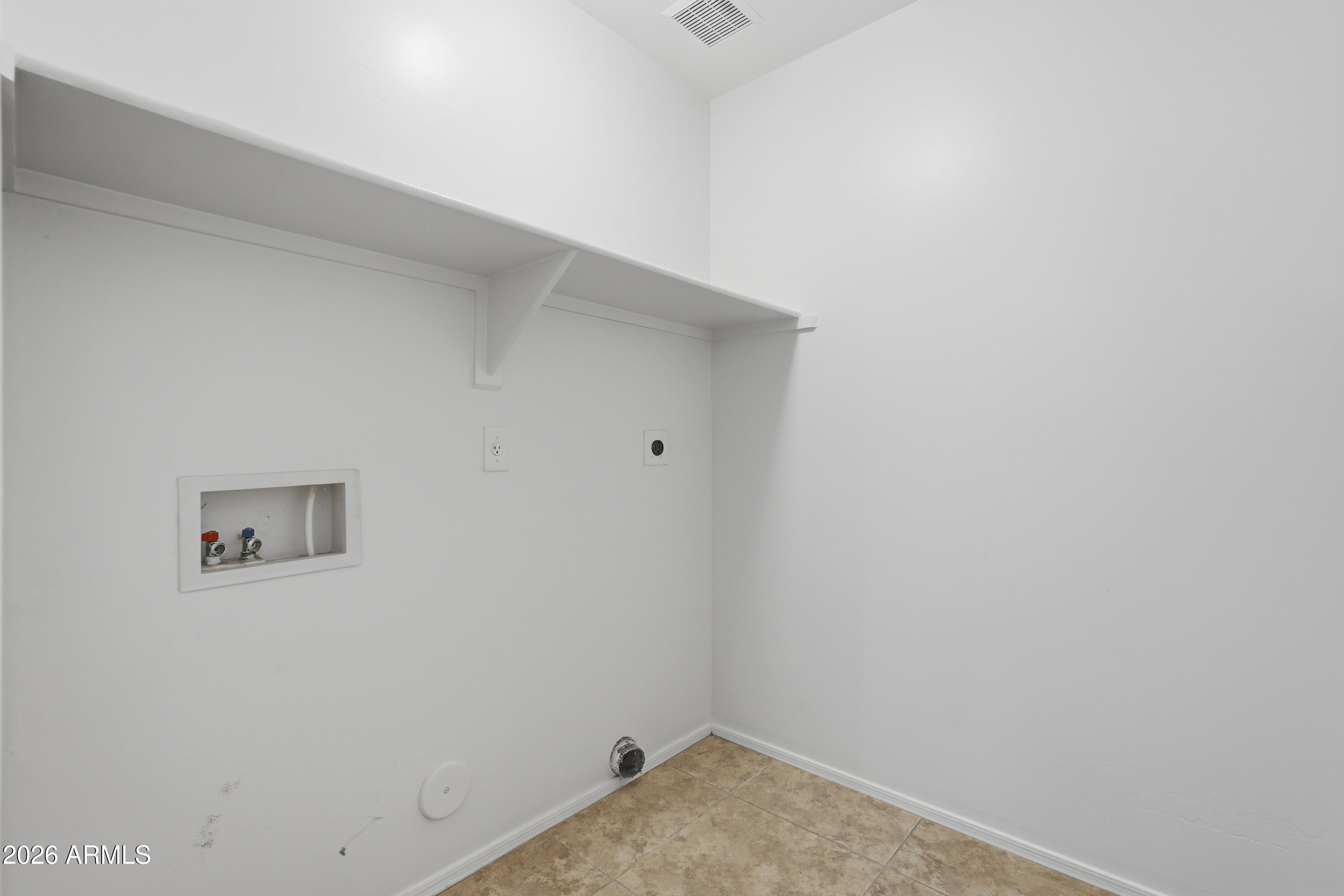2497 East Ivanhoe Court Gilbert, AZ 85295 - Photo 37 of 57 a view of a room