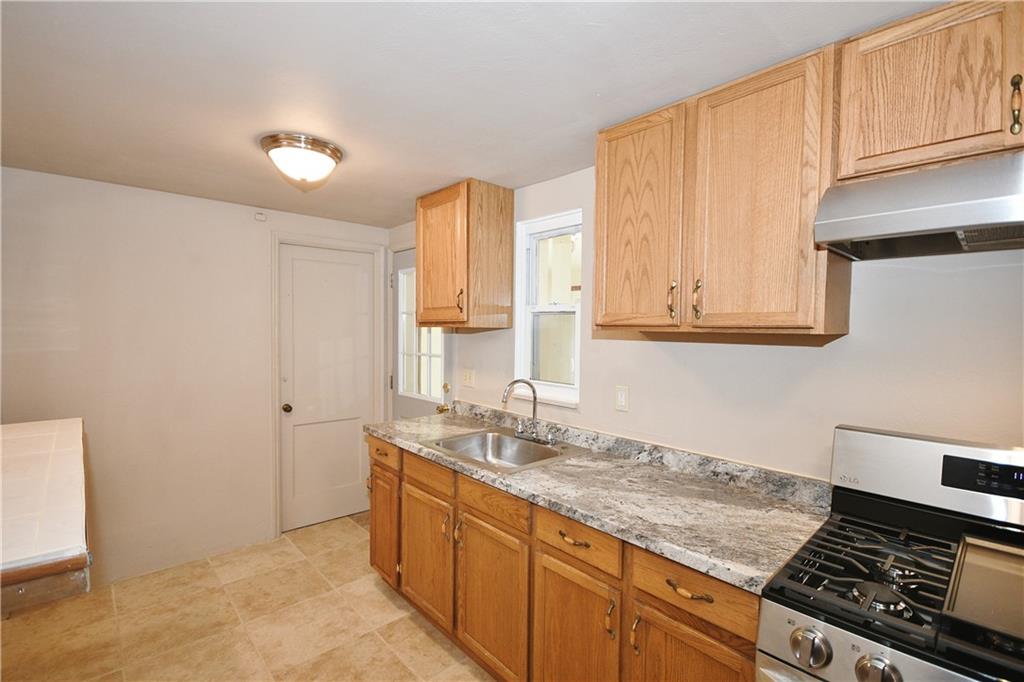 5192 Grove Road Pittsburgh, PA 15236 - Photo 14 of 25 Gallery Image 14
