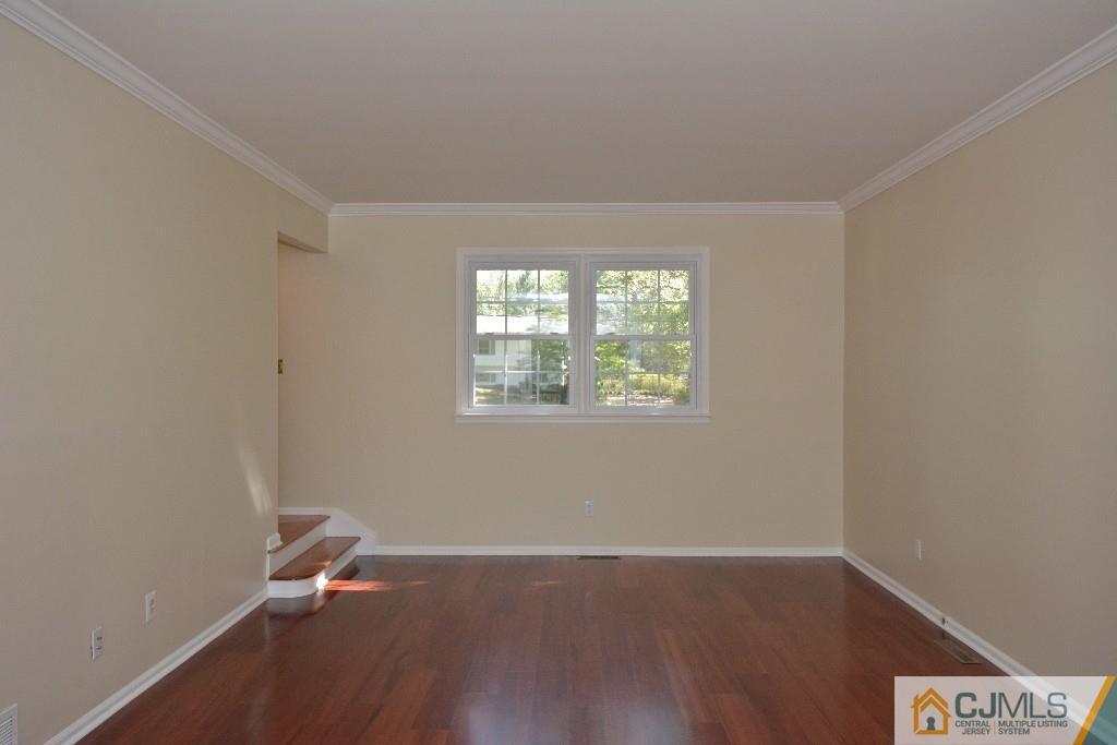 2 Taylor Road Princeton, NJ 08540 - Photo 5 of 25 an empty room with a window