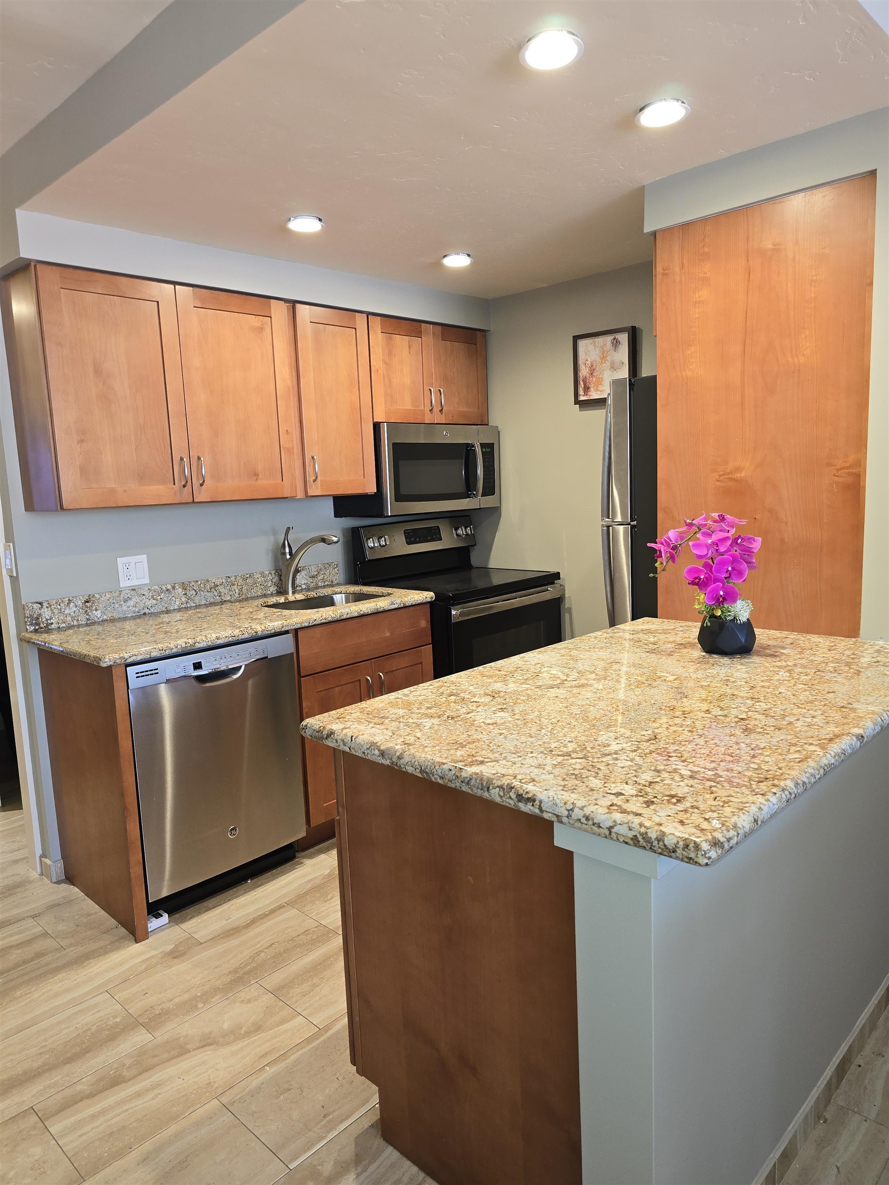 475 Front Street, Unit 220 Lahaina, HI 96761 - Photo 6 of 22