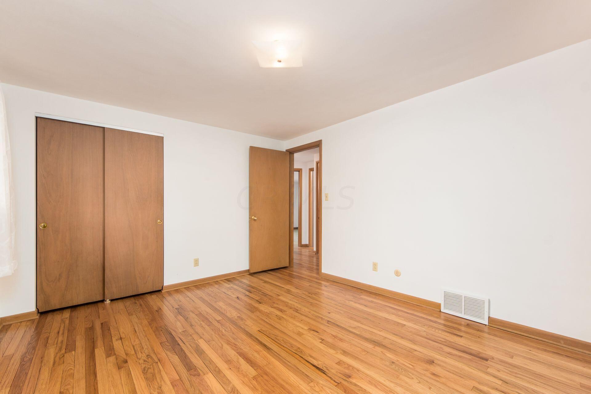 753 Chaffin Ridge Columbus, OH 43214 - Photo 13 of 25 Bedroom one.