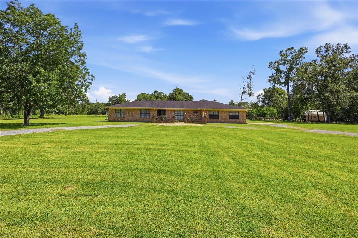 8613 East Fox Road Orange, TX 77632 - Photo 3 of 45