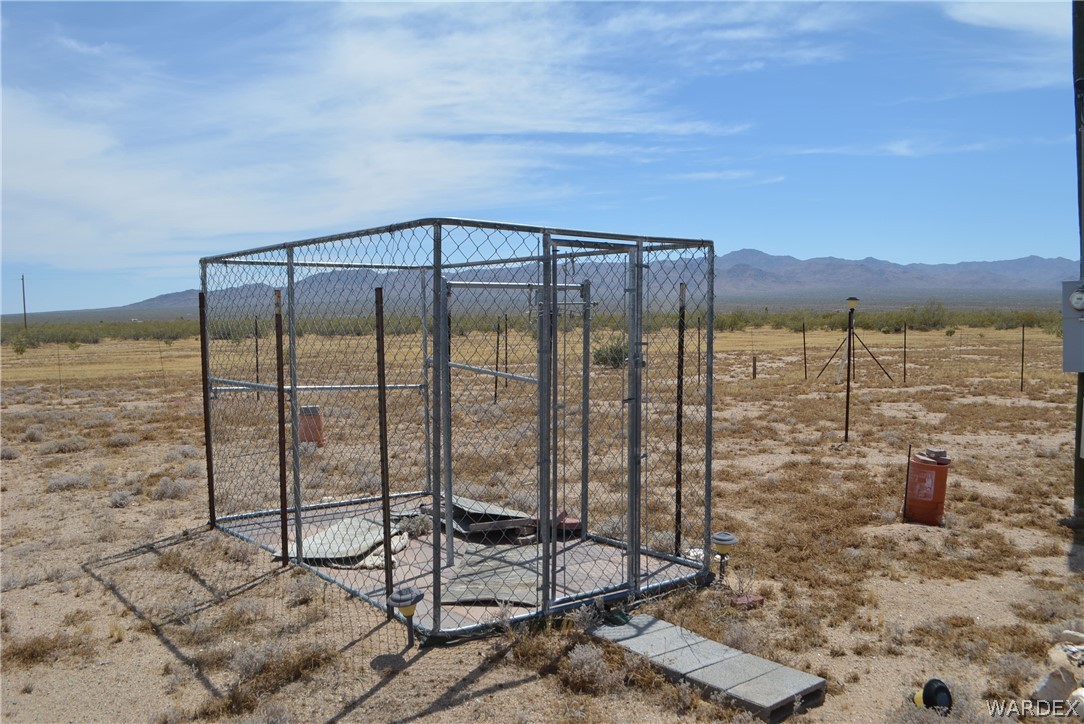 20657 South Gene Autry Road Yucca, AZ 86438 - Photo 2 of 26 Gallery Image 2